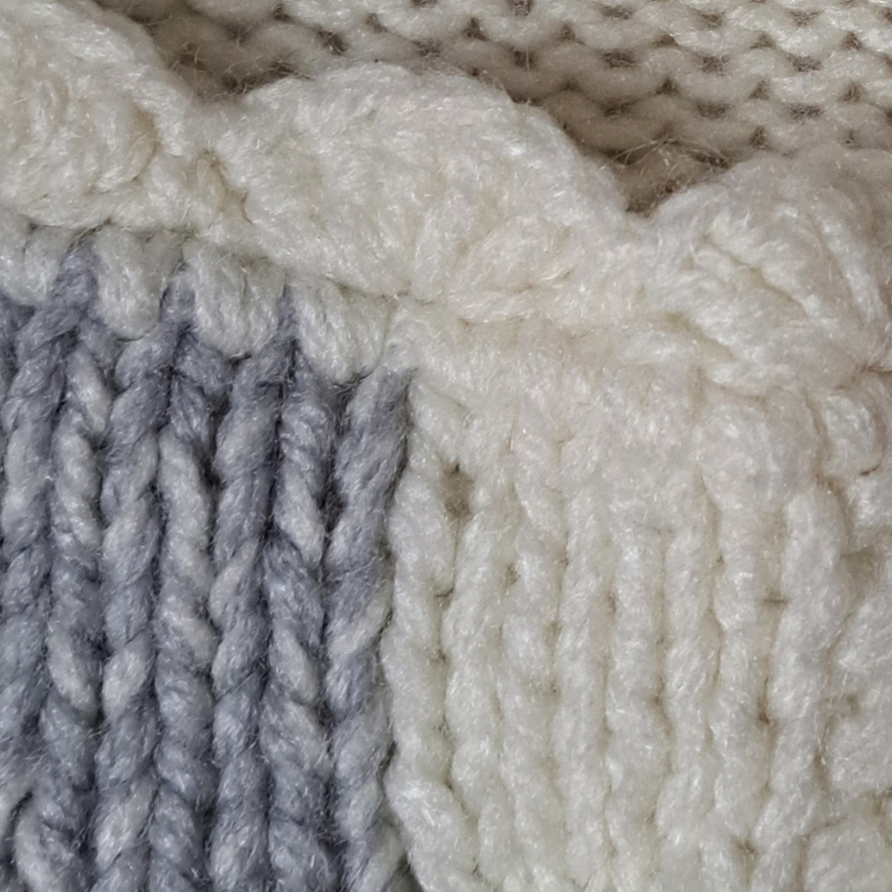 Vintage Patterned Sweater - Picture 6 of 7